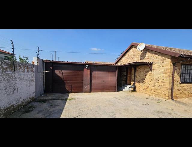 3 BEDROOM HOUSE FOR SALE IN DANVILLE